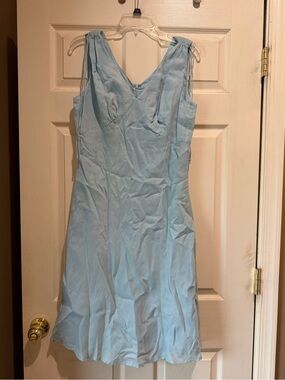 GAP 100% Linen Pale Blue V-Neck Dress
